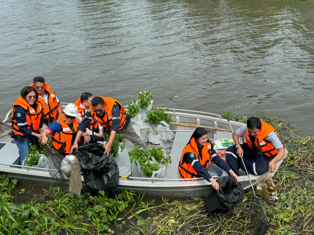 BAFS organizes a garbage collection activity to distribute trees on World Environment Day